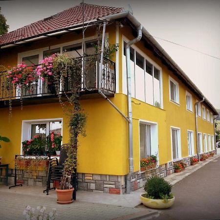 Hotel Cazare La Troita Codlea Zewnętrze zdjęcie