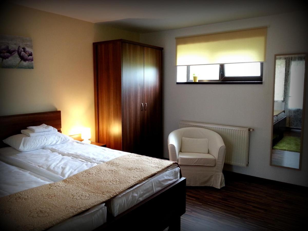 Hotel Cazare La Troita Codlea Pokój zdjęcie