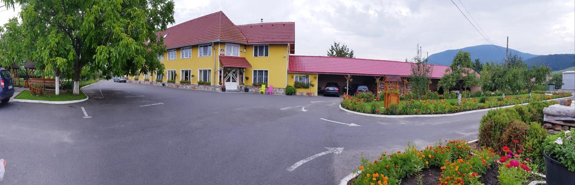 Hotel Cazare La Troita Codlea Zewnętrze zdjęcie